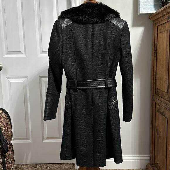 Gorgeous Mixed Media Via Spiga Coat Size 6 - Picture 2 of 8